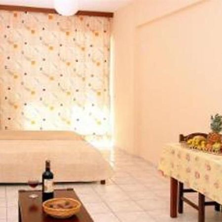 Danaos Beach Apartments Sfáka エクステリア 写真