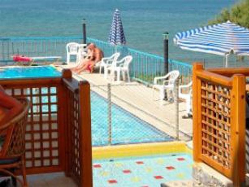 Danaos Beach Apartments Sfáka エクステリア 写真