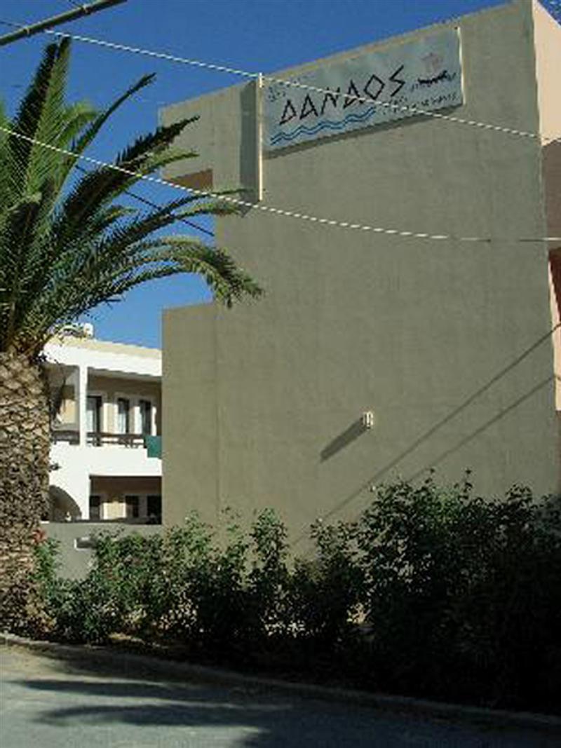 Danaos Beach Apartments Sfáka エクステリア 写真